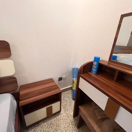 Smb-Gn Residence Lambandji - Electricite Et Wifi H24 Conakry Exterior foto